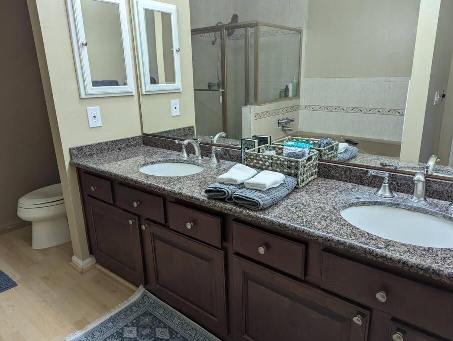 Spacious 2 Bedrooms. Prime Location Los Angeles Exterior foto
